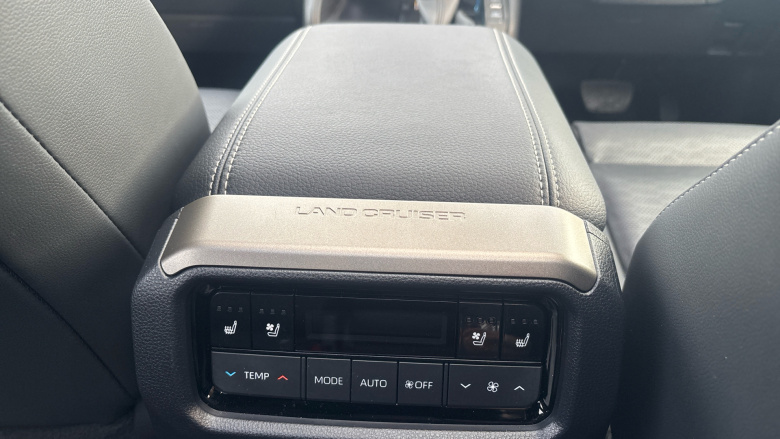 Toyota Land Cruiser 2.8 D-4D 48V 205 Invincible 5dr Auto [Pan Rf/5 St] Diesel Station Wagon